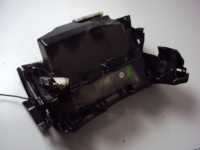 фото №5, Бардачок пасажира mercedes cls w219 04-