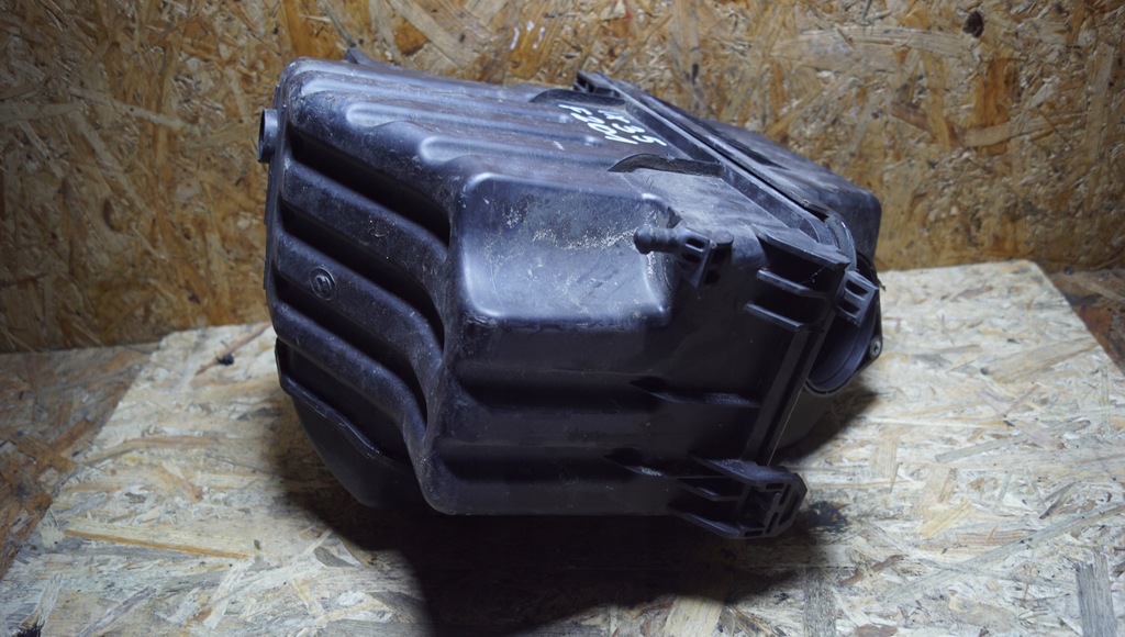 фото №8, Корпус фільтра повітря hyundai ix35 28110-2y300