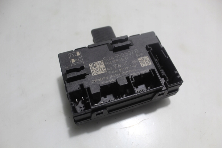 фото №1, Модуль двері правий перед skoda octavia iii