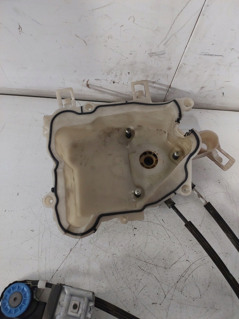 фото №6, Подъемник стекло левый перед seat toledo iii