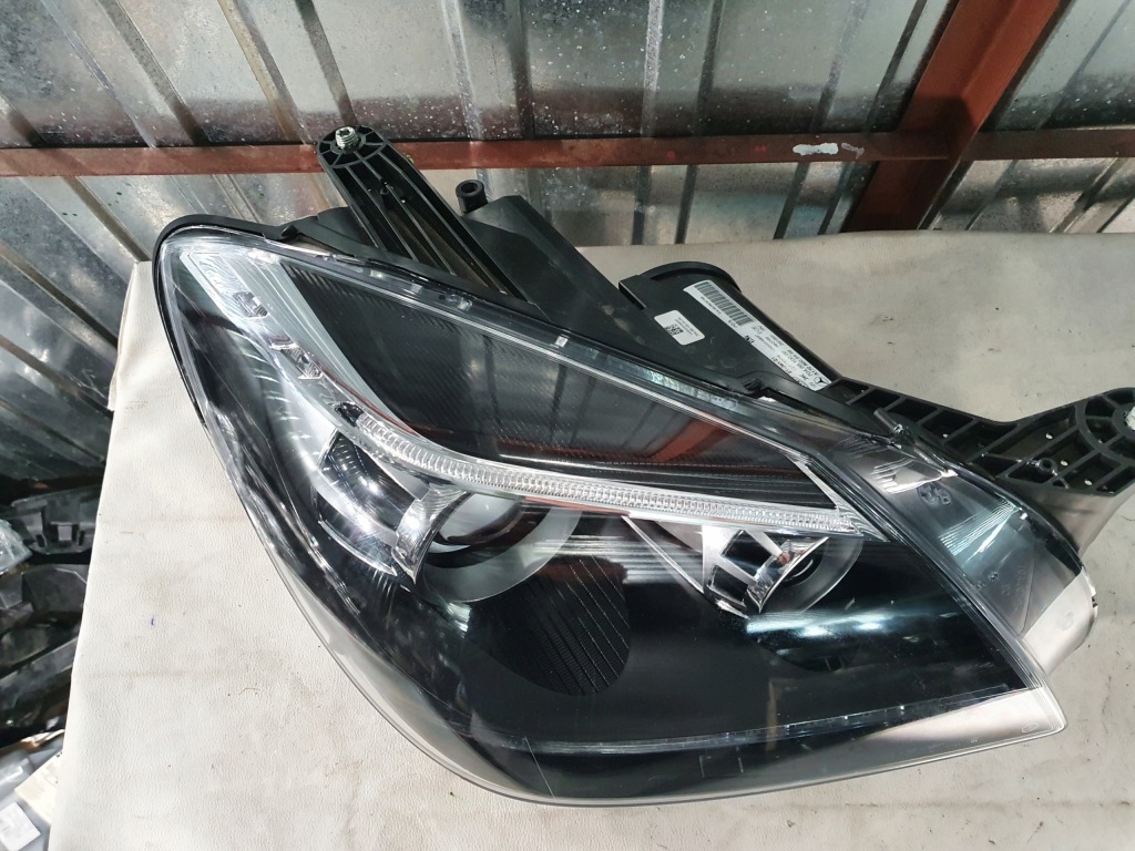 фото №6, Лампа правая перед передняя mercedes slk r172 ксенон a1728205459