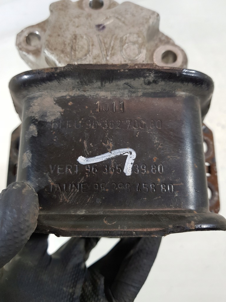 фото №8, Кронштейн подушка двигуна 9636270080 peugeot partner ii berlingo 1.6 hdi