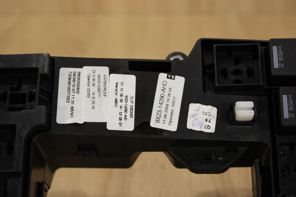 фото №5, Коробка предохранителей jaguar xf x250 3.0d