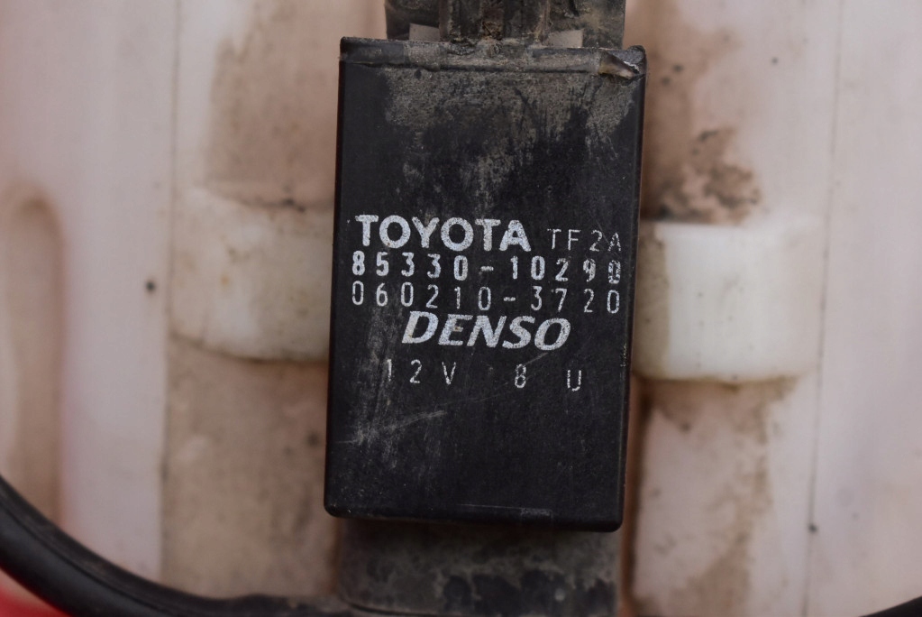 фото №7, Бачок омывателя 060851-017 toyota yaris verso 1 i 1.3 vvti 86 km