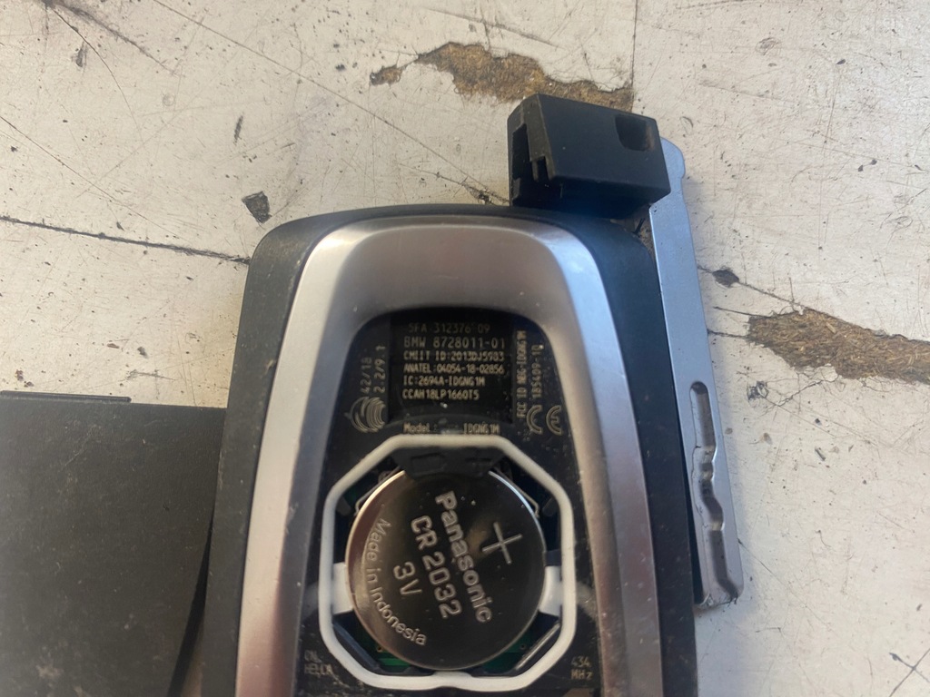 фото №5, Bmw i3 ключ pilot 8728011