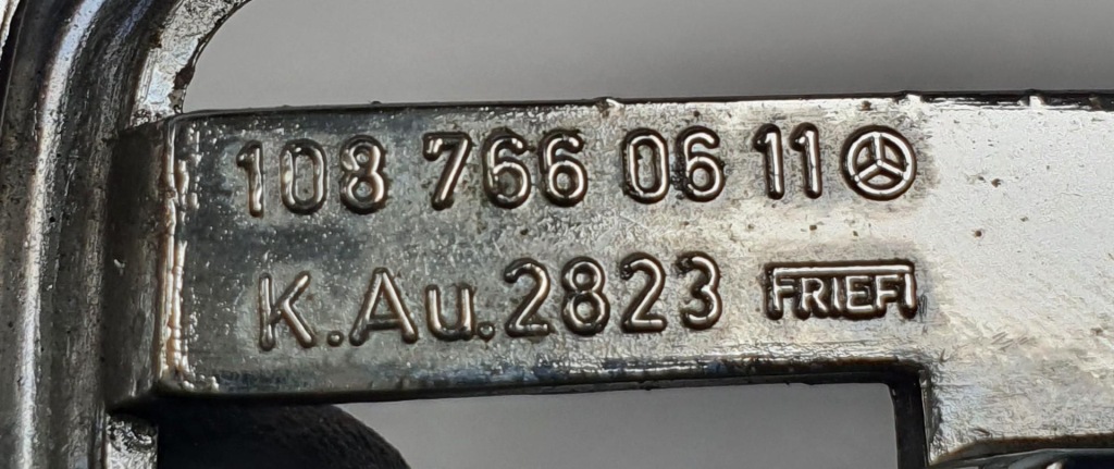 Захист корпус рамка ручка двері mercedes w115 108766011 в Україні