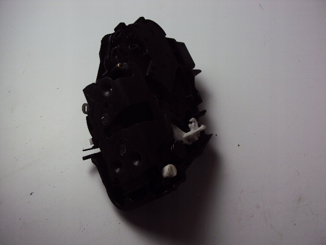 фото №1, Замок двері правий задня volvo s40 ii 2004-