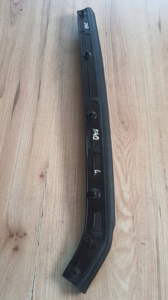 Прокладка капот перед сторона левая lamborghini urus 4ml823125 с Разборки