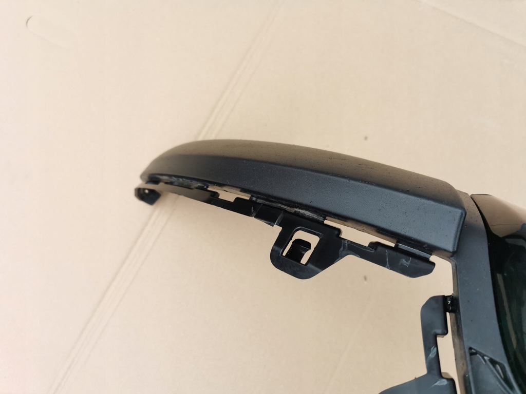 фото №13, Mercedes glb w247 x247 19-23 решётка средняя бампера передний спойлер