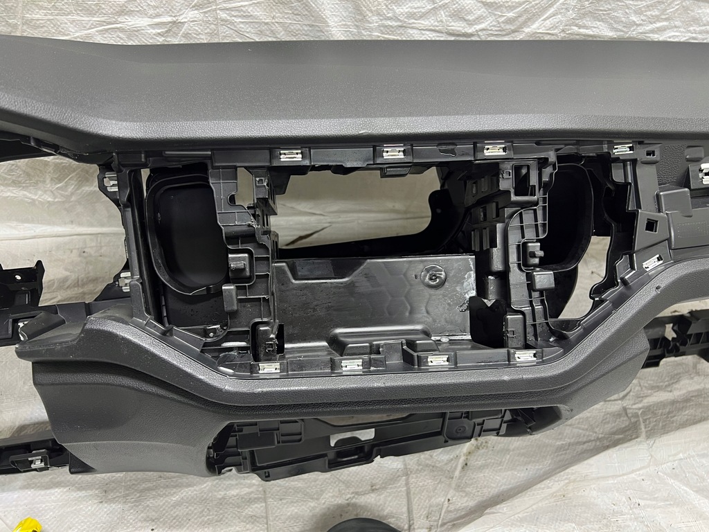 фото №7, Vw t-roc консоль панель приладів подушка безпеки подушки безпеки ремені org.