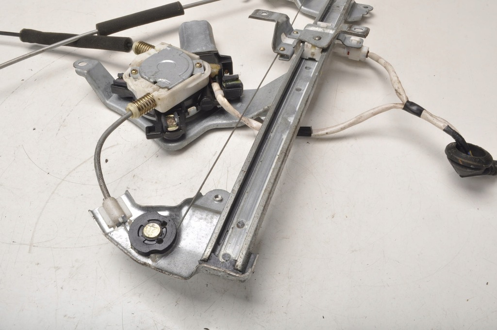 фото №8, Toyota tundra подъемник стекло задняя задний 00-06