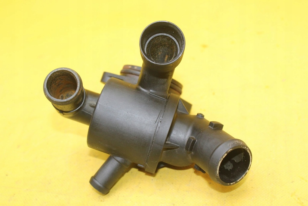 фото №8, Корпус термостата 03l121111ae golf vi 1.6 tdi