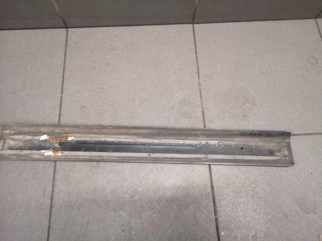 фото №8, Молдинг порог правый задняя audi a6 c6 4f0853376b