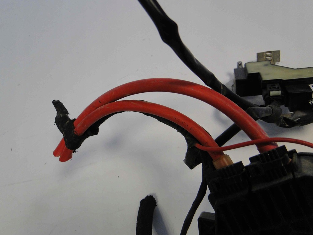 фото №7, Mercedes glb x247 247 коробка клемма датчик