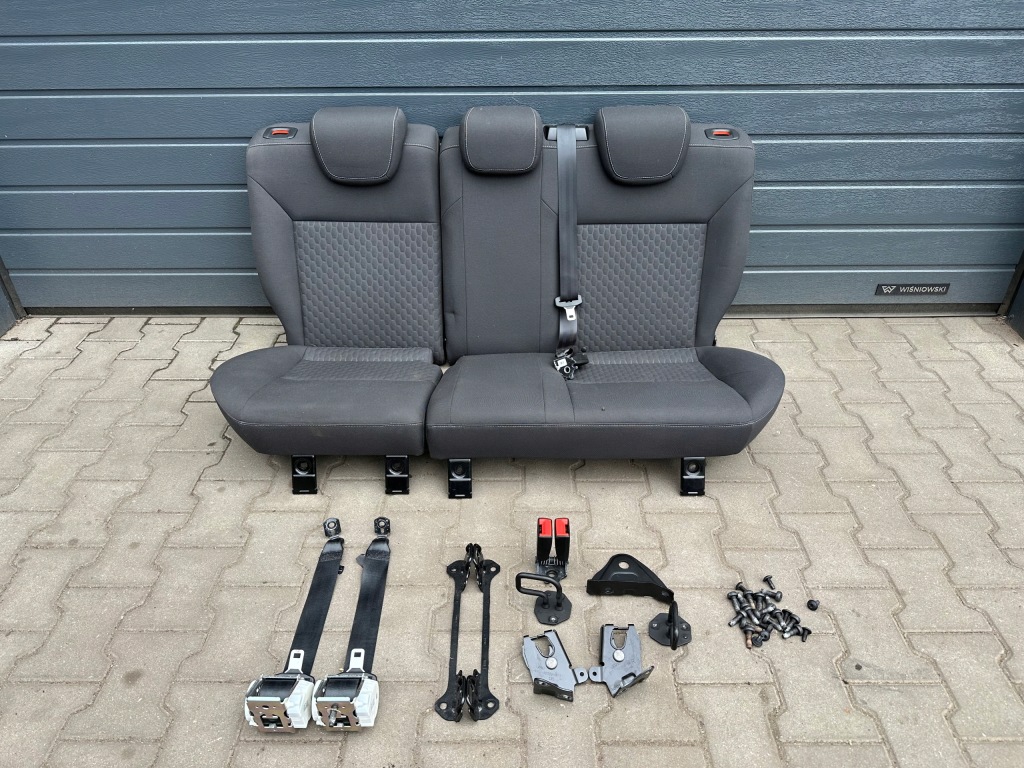 фото №1, Ford focus mk3 kombi заднее сиденье сиденья задние крепления