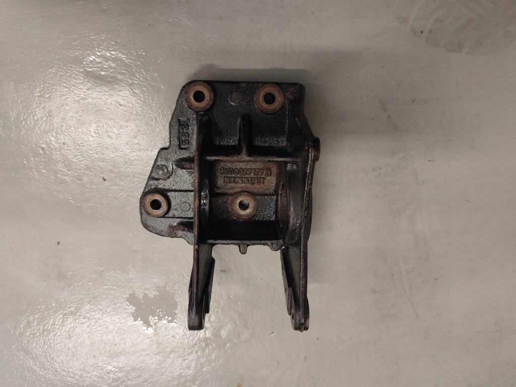 Купить Опора полуось renault master 2.5 dci movano g9u 8200027177b