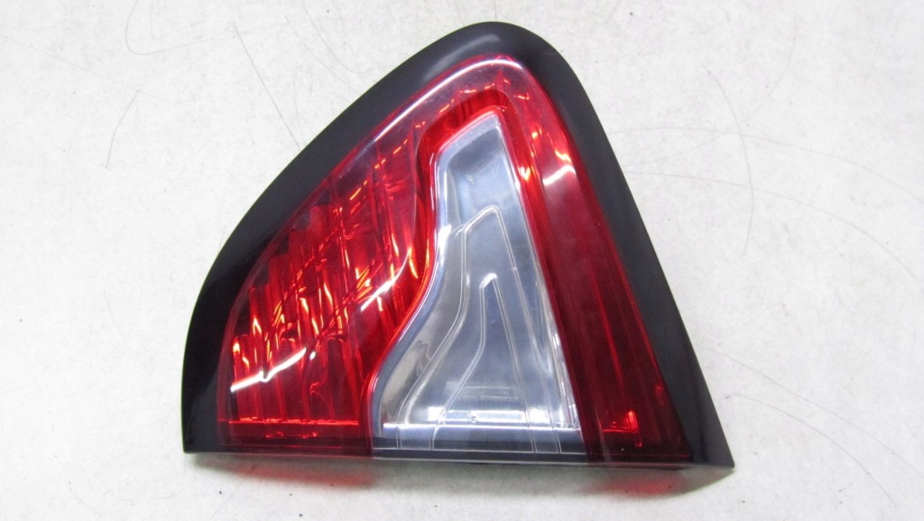 фото №1, Renault captur лампа w крышка правая 13-17