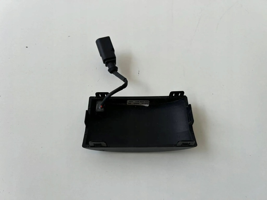 фото №2, Audi a6 c8 4k заглушка защита радара 4k0853631 оригинал