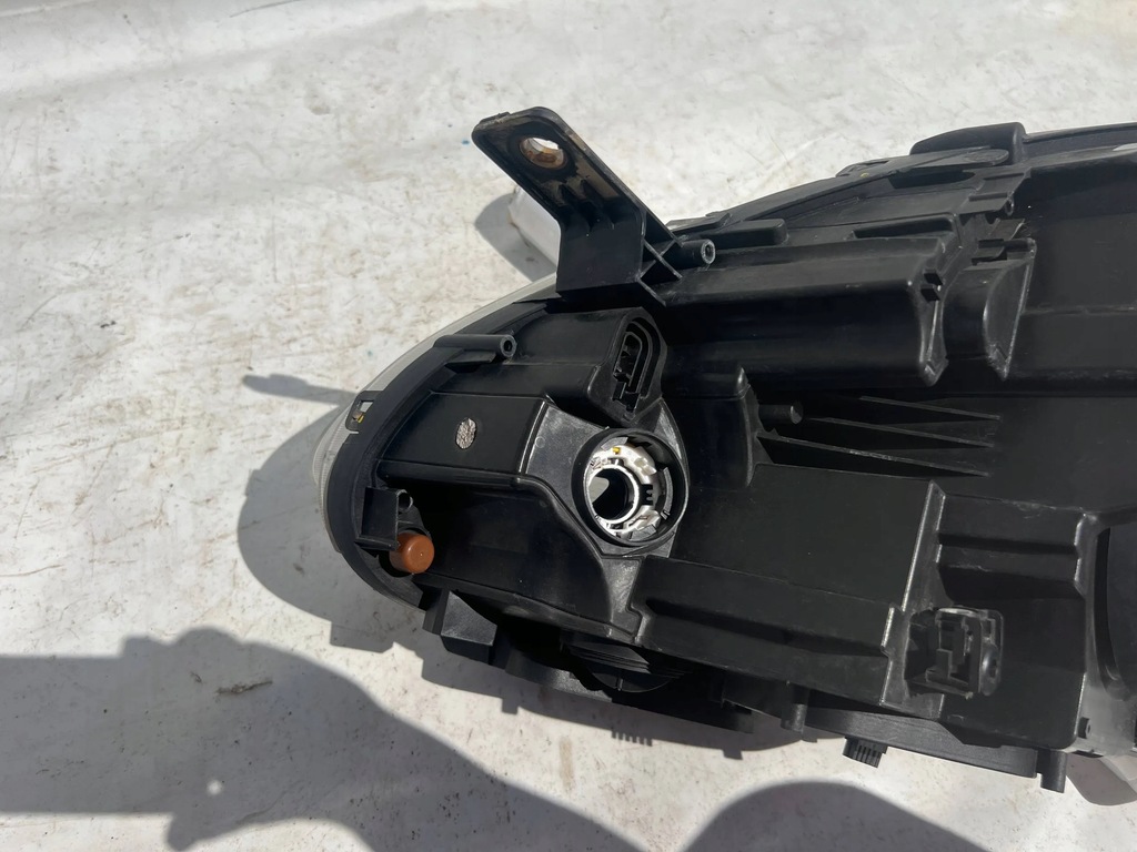 фото №11, Лампа права alfa romeo giulietta 2010 тонована led