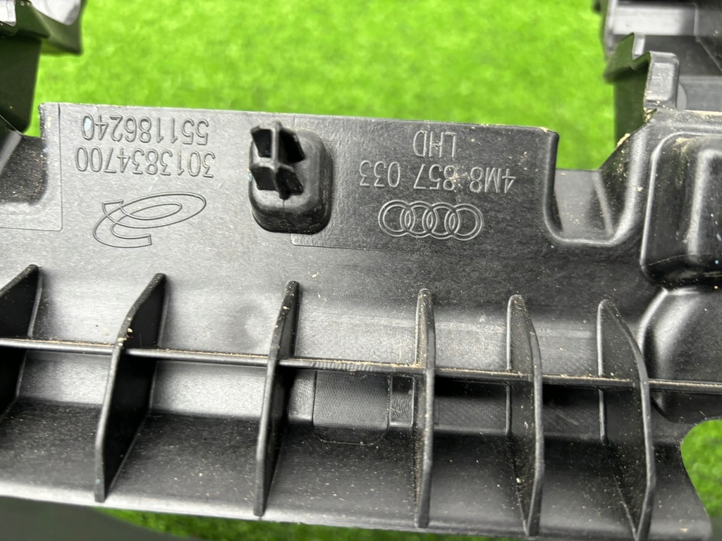 фото №7, Audi q8 4m8 оригінальна консоль панель приладів панель приладів 4m8857033 rok2