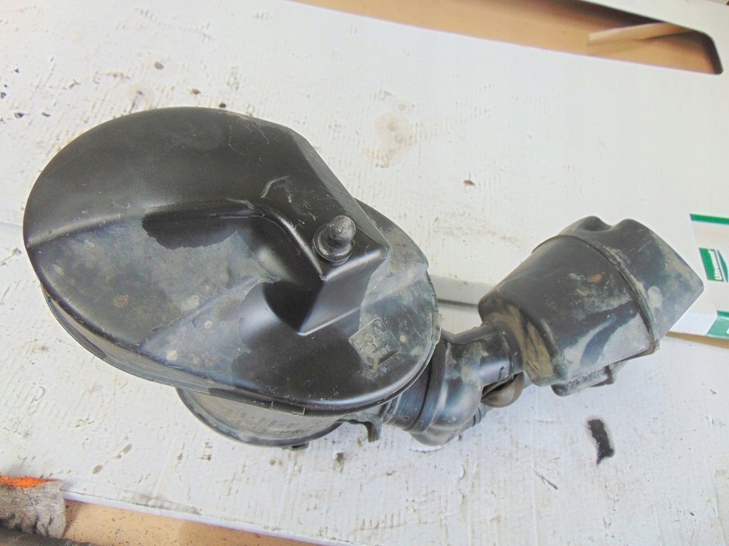 фото №8, Citroen xsara 1.6b 98r корпус фильтра воздуха