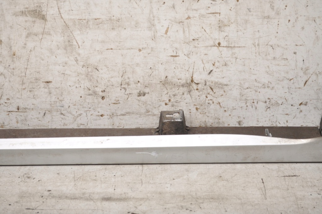 фото №4, Ford fiesta mk8 накладка порог левая