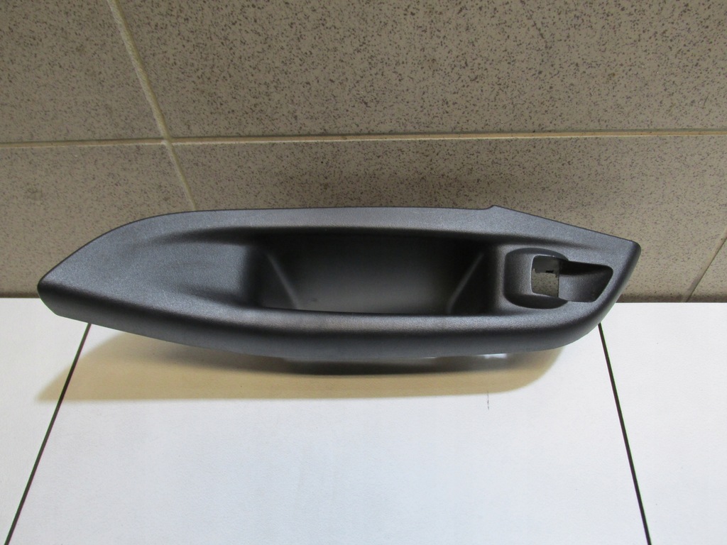 фото №4, Рамка ручка оббивка двері задня focus mk3