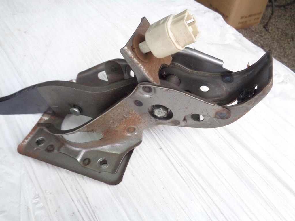 Педаль тормоза toyota avensis t25 2.0 d4d 03-08r. европа с Разборки