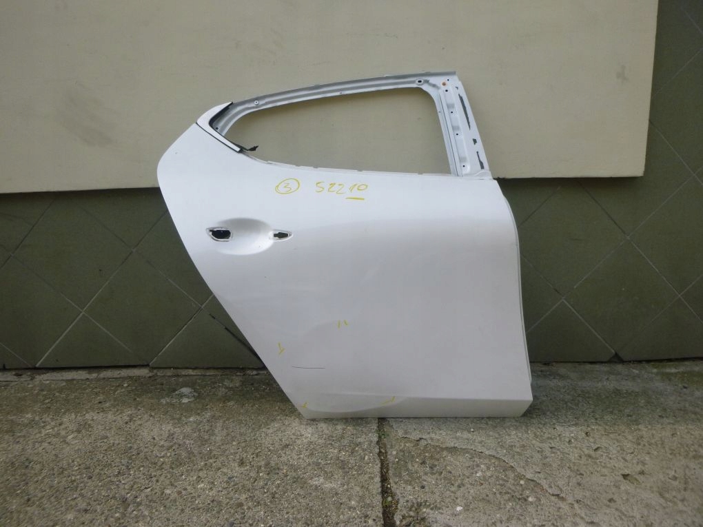 фото №1, Mazda 3 iv hb 2019- дверь правое задние