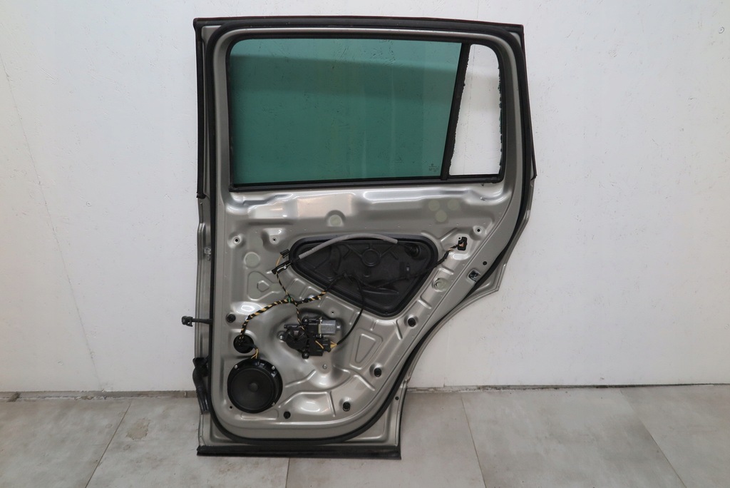 фото №13, Дверь правый задняя задние правое volkswagen tiguan 5na