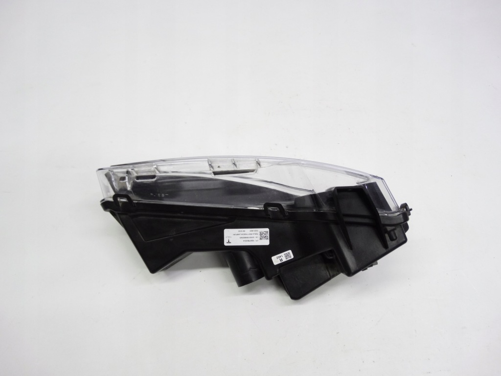 Tesla model y 3 протитуманна фара led правий 1624798-00-a оригінальний в Україні