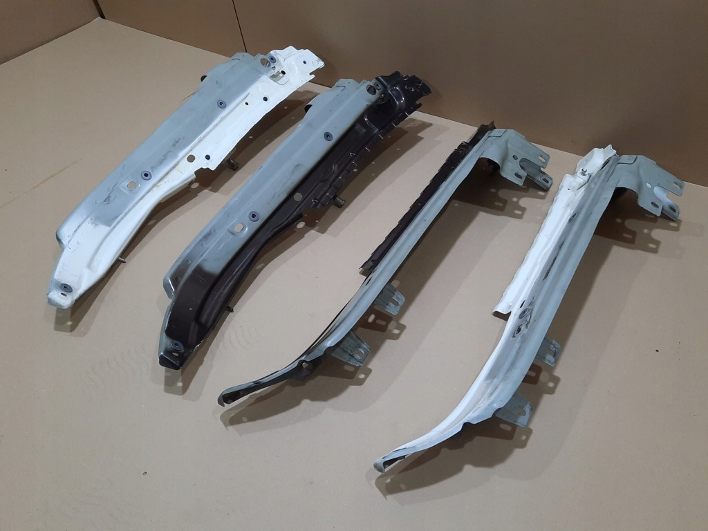 фото №9, Audi q7 підсилювач крила 4l0805175 4l0805176a