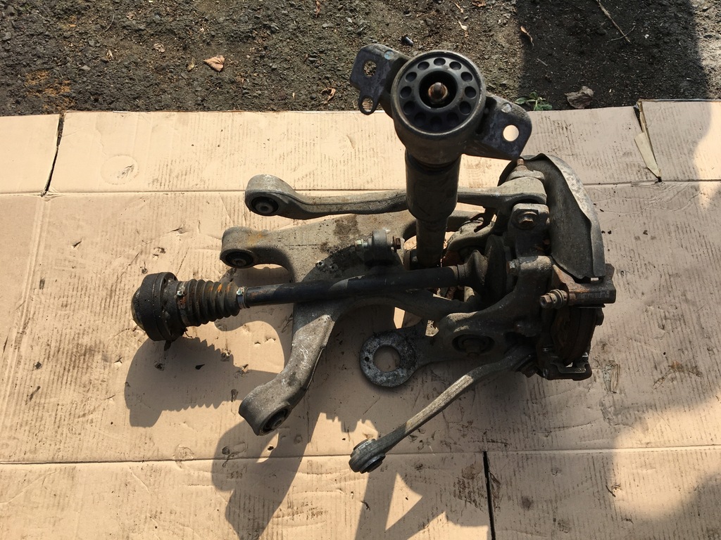 фото №5, Поворотный кулак правый задняя audi a4 b8 a5 quattro