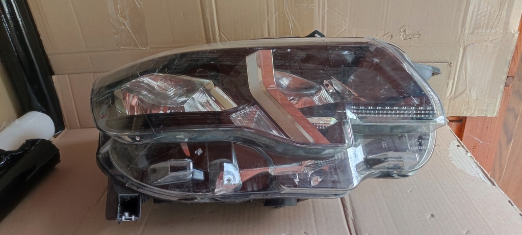 фото №9, Лампа перед peugeot rifter partner iv