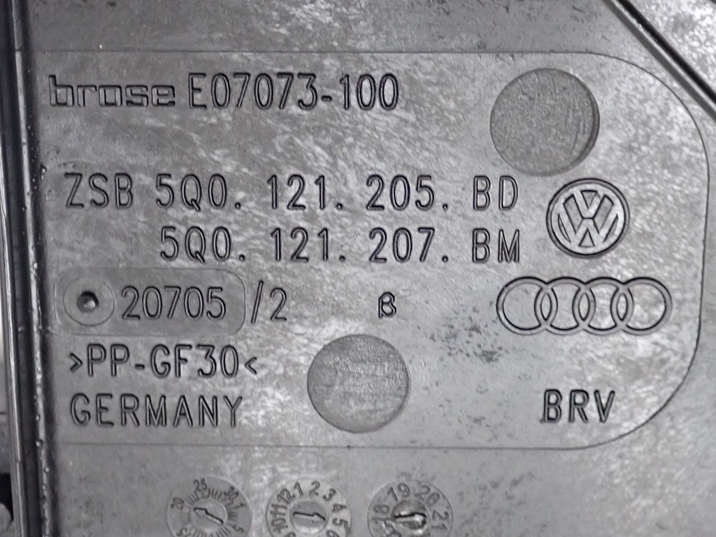 фото №7, Корпус вентилятора вентилятор 5q0121205bd 5q0959455bf skoda octavia iv 2.0d