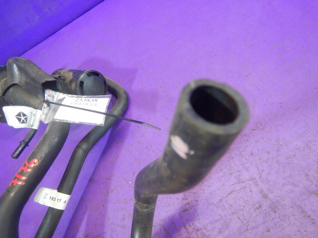 фото №4, Fiat 500 1,4 заливная горловина топлива труба заливной 68070711ae