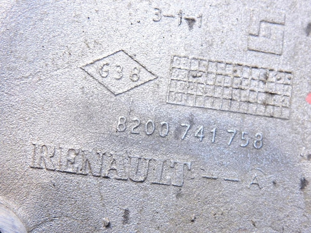 фото №6, Кронштейн двигуна renault latitude 2.0 dci 8200741758