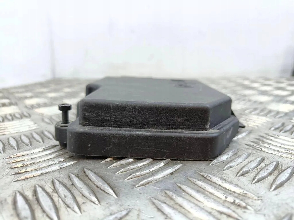 Крышка коробка предохранителей mercedes-benz s w222, v222, x222 с Разборки