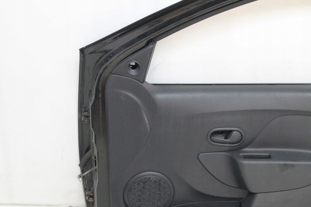 фото №11, Дверь правое передние правый перед dacia sandero ii 12r- nv676 - код лакокрасочного покрытия