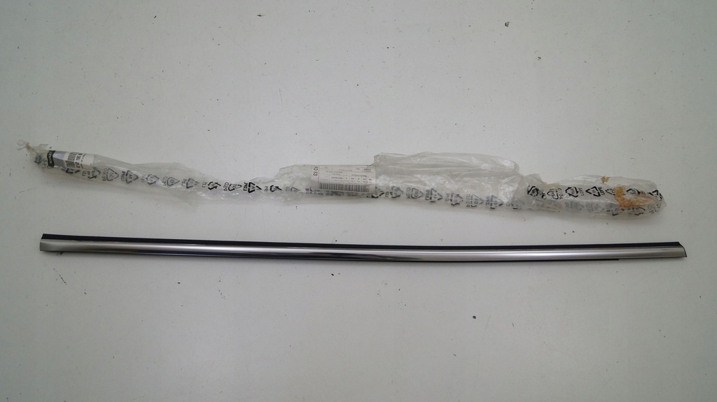 фото №1, Renault koleos ii 16- молдинг zganiająca дверь левая задняя 828219580r