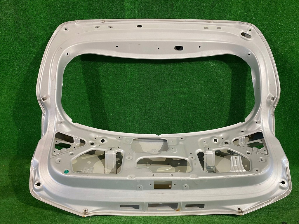 фото №8, Крышка багажника задняя задняя багажника kia stonic