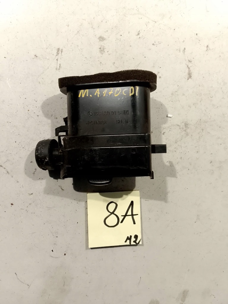 Купить Mercedes w168 1688300154 решётка обдув левая