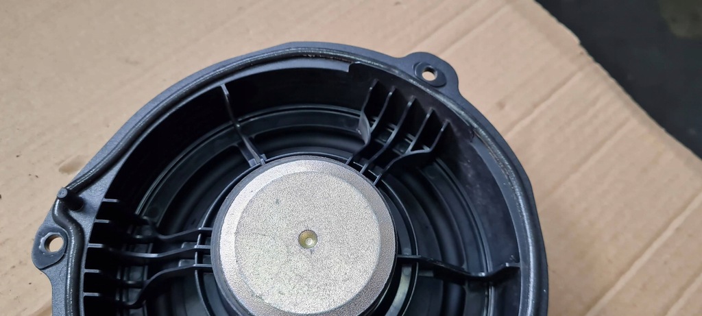 фото №10, A6 c8 4k динамік двері лівий правий задня 4k9035411 a7 4k