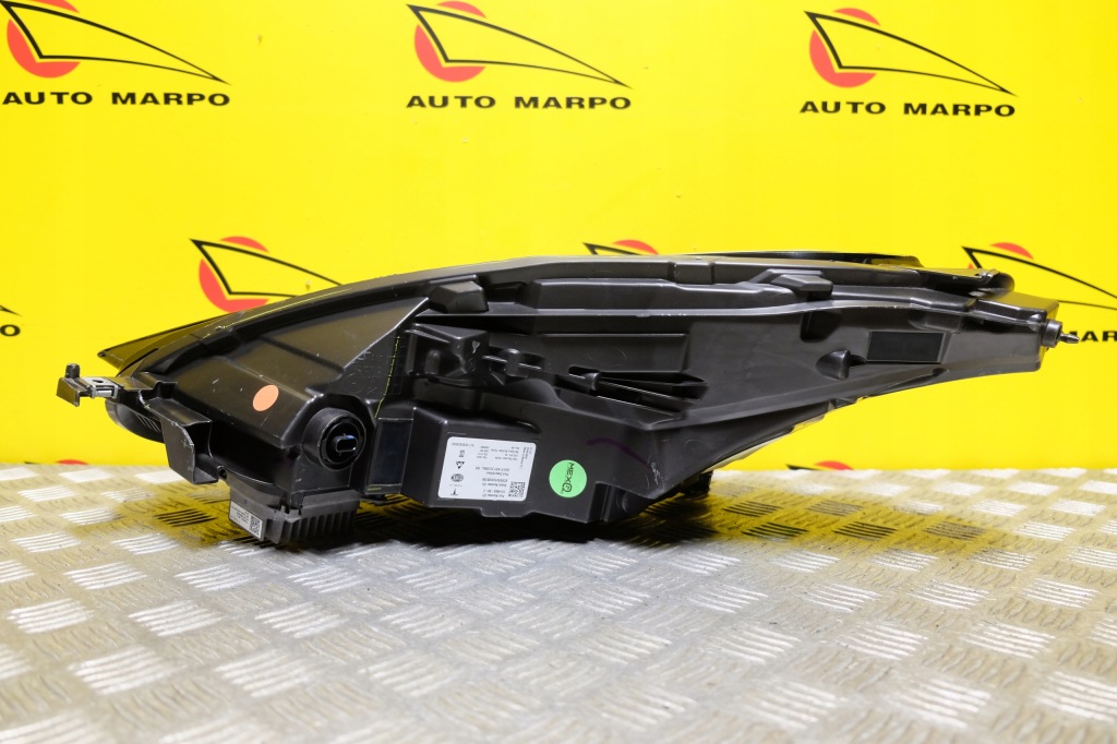 Tesla model 3 y рестайлинг  2020- фара фара full led r америка с Разборки