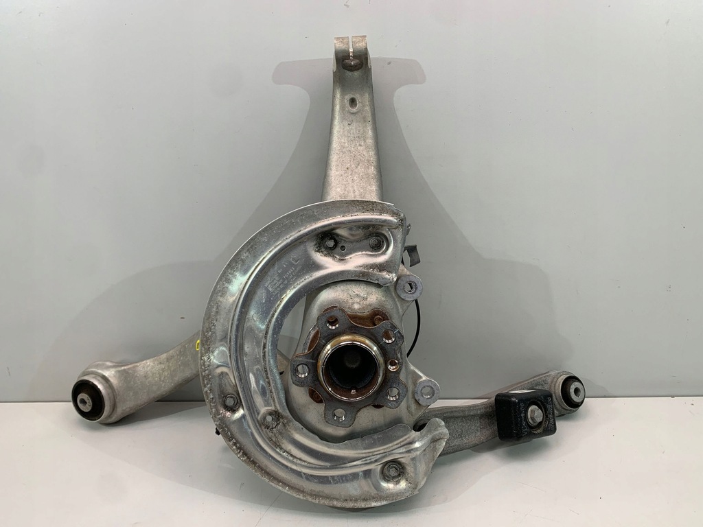 фото №1, Bmw 7 g70 поворотный кулак рычаги левый перед idealne rwd 6898321