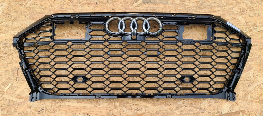 фото №1, Audi rs6 rs7 решётка радиатора решётка радиатора 4k8