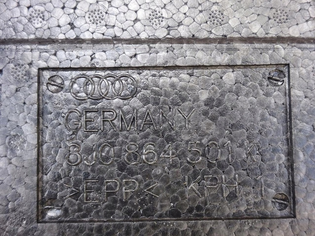 фото №7, Audi tt 8j вкладыш запаска домкрат треугольник пенополистирол комплект 8j0864501k