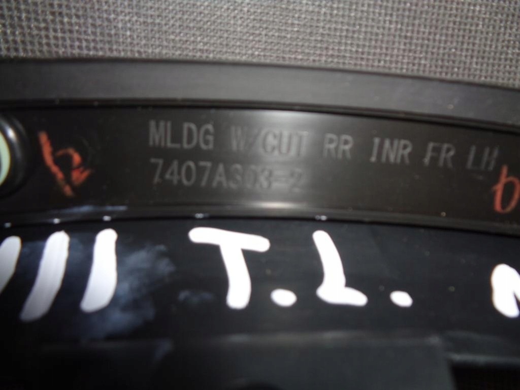 фото №10, Outlander iii молдинг накладка крила задня ліва