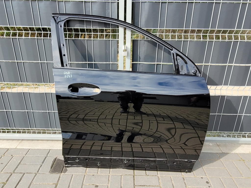 фото №1, Mercedes gla a247 - двері правий перед