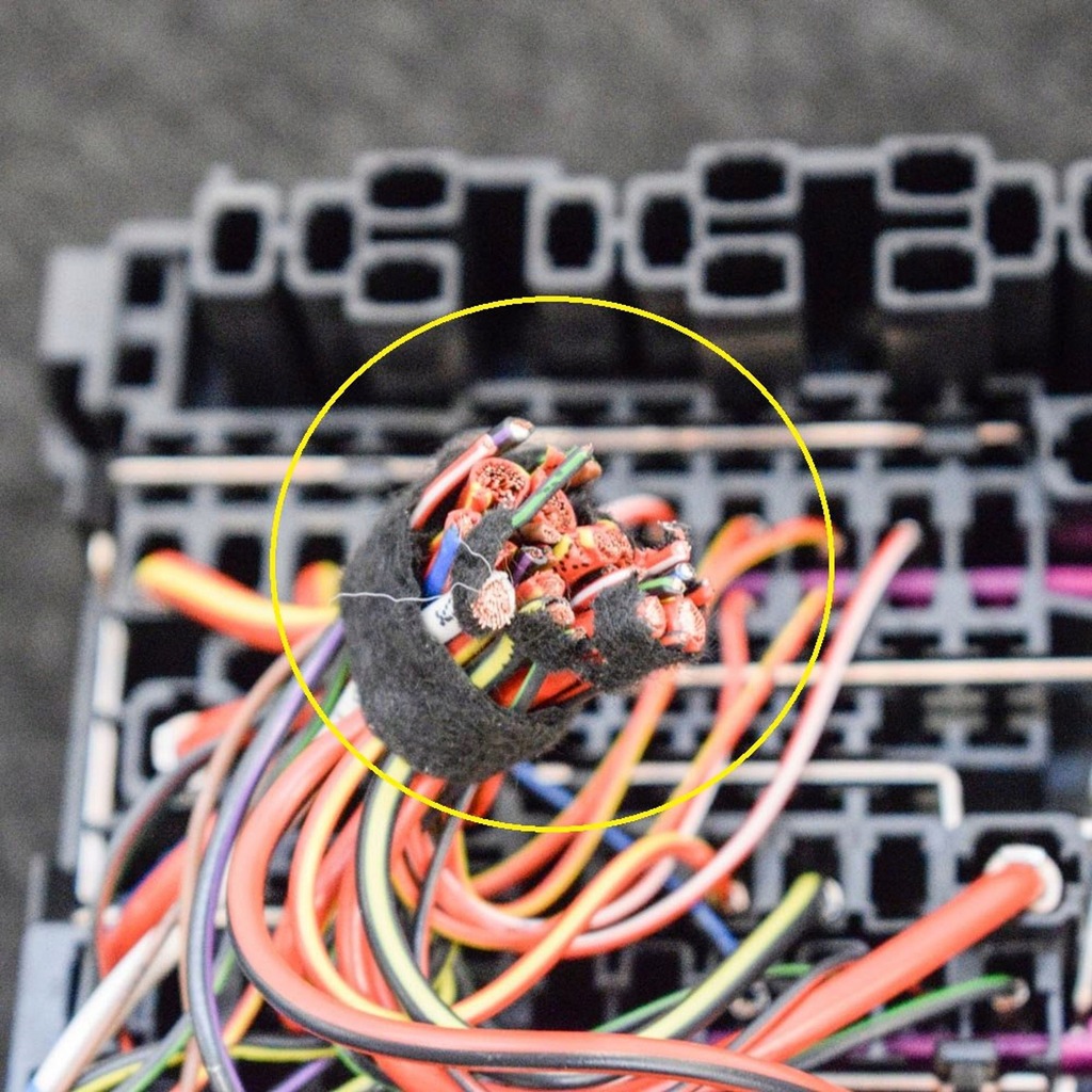 фото №6, Seat leon 5f 2016 коробка предохранителей / комплект